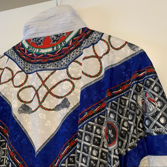 Northern Climate | Windbreaker Jacket - Picture 14 of 16